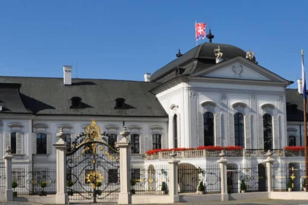Boutique Flat In Old Town Apartment Bratislava Exterior photo