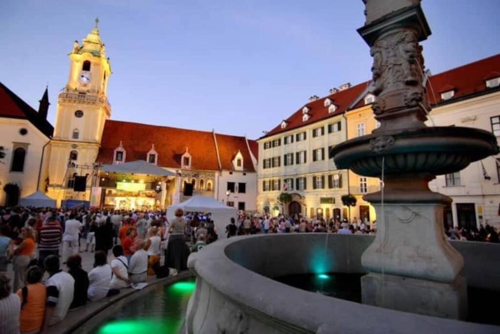 Boutique Flat In Old Town Apartment Bratislava Exterior photo