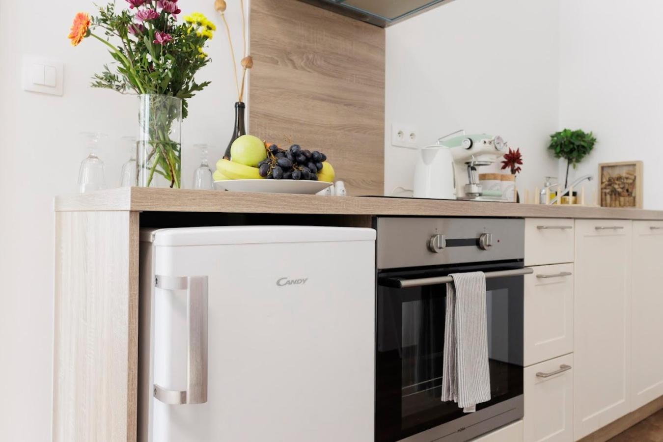 Boutique Flat In Old Town Apartment Bratislava Exterior photo