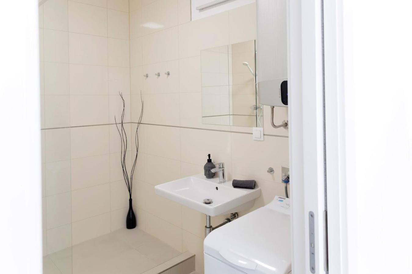Boutique Flat In Old Town Apartment Bratislava Exterior photo